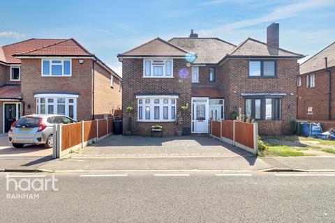 16, Kent View Wennington Road, Wennington, Rainham, RM13 9DT
