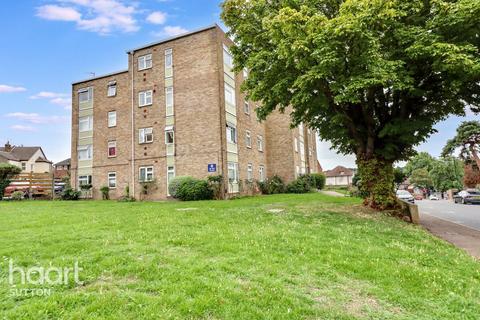 Thicket Road, Sutton