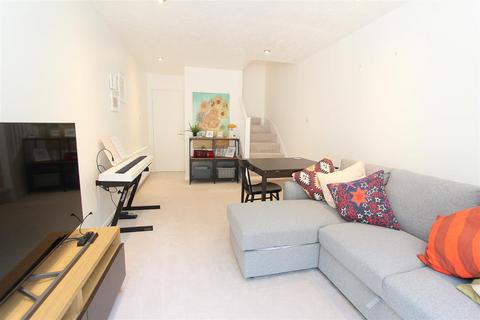 24 Bloxworth Close, Wallington, SM6 7NL