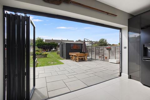 3 bedroom semi-detached house for sale, High Street, Rainham, ME8
