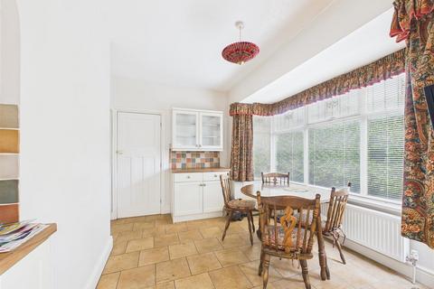 3 bedroom semi-detached house for sale, Beverley Road, Anlaby