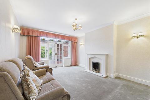 3 bedroom semi-detached house for sale, Beverley Road, Anlaby