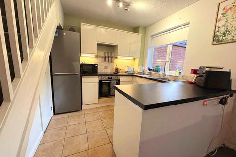 1 bedroom terraced house for sale, Windermere Close, Surrey TW20