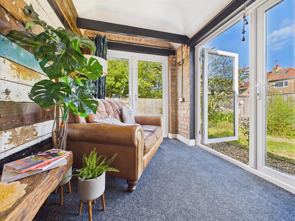 Garden Room: