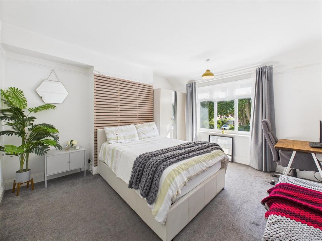 Bedroom: