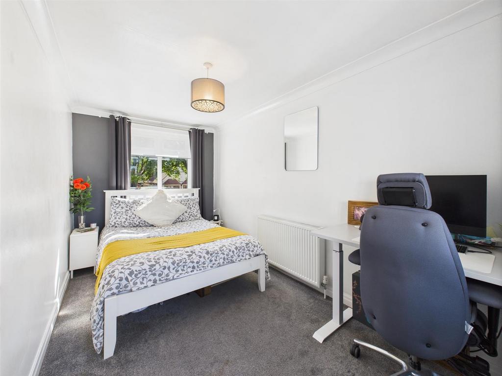 Bedroom: