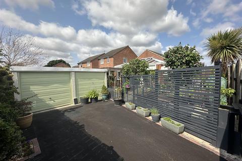 1 Briar Close, Newport, Brough, HU15 2QY