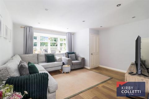 3 bedroom terraced house for sale, Croft Walk, Wormley