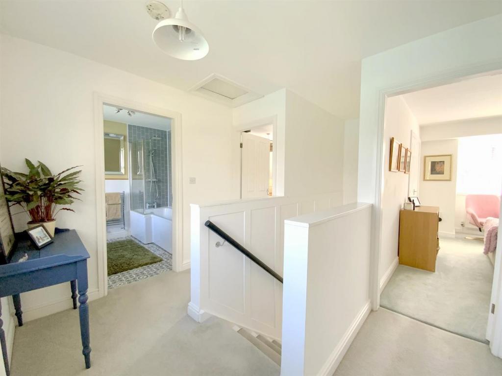 Resized IMG 2645..jpg