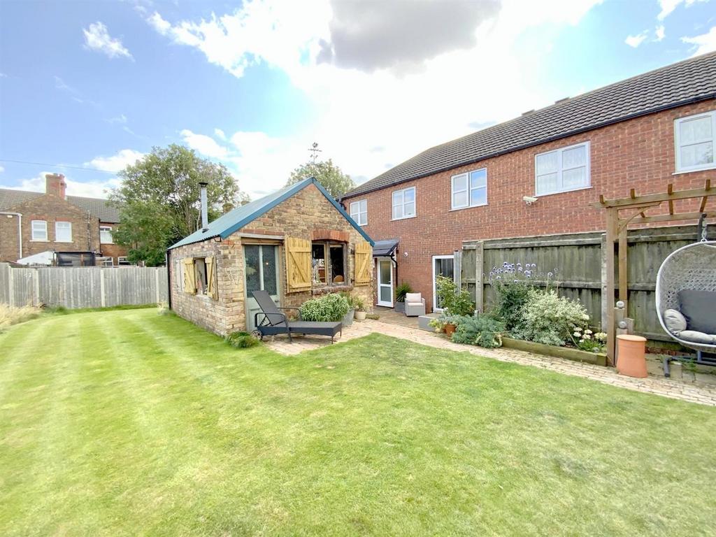 Resized IMG 2688..jpg