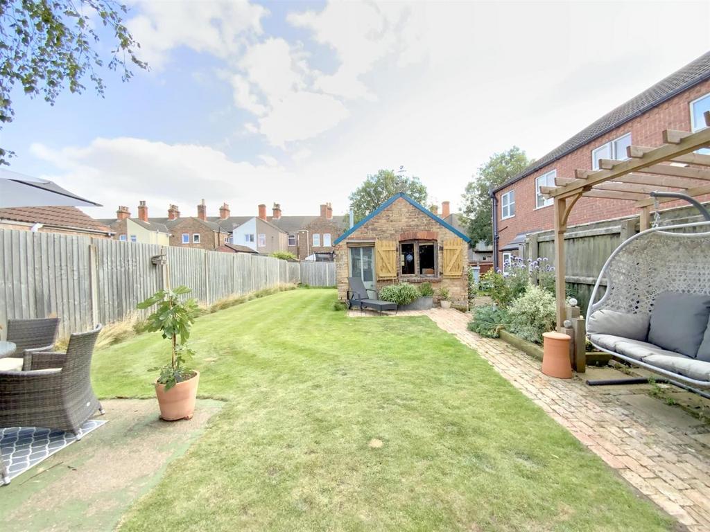 Resized IMG 2698..jpg