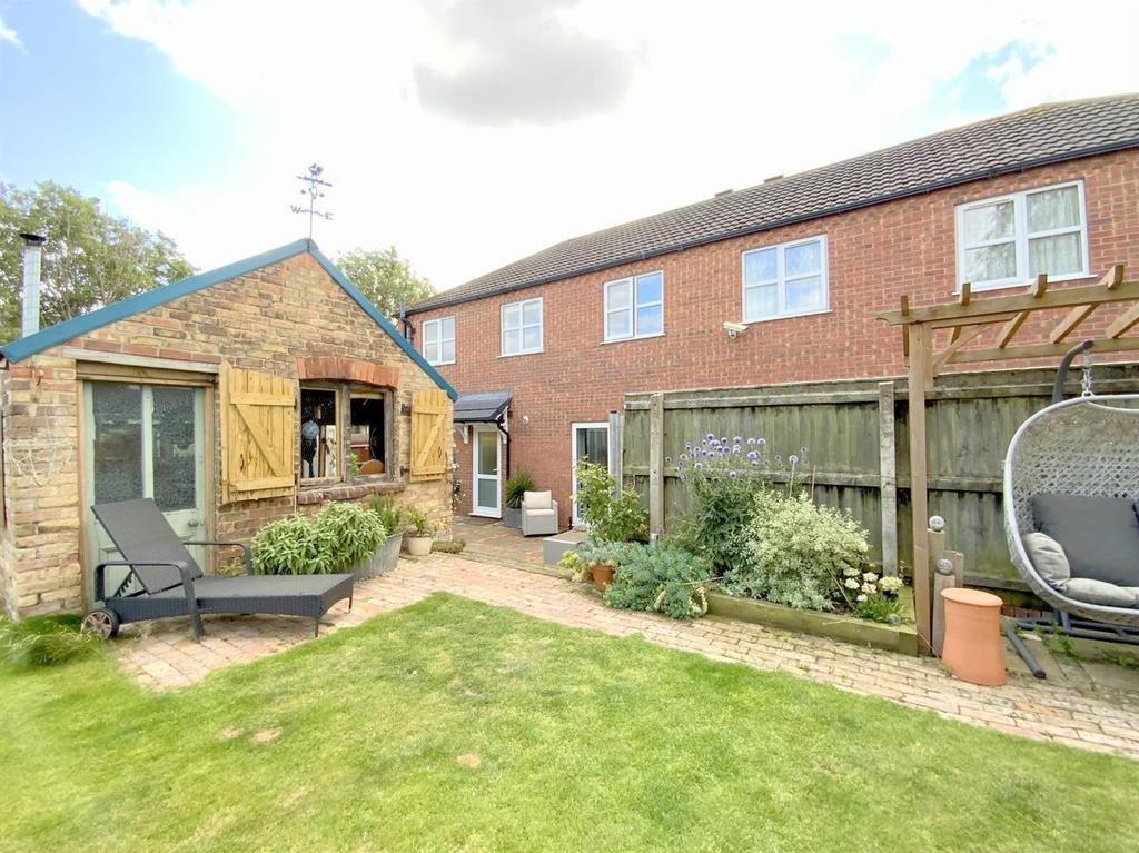 Resized IMG 2689..jpg