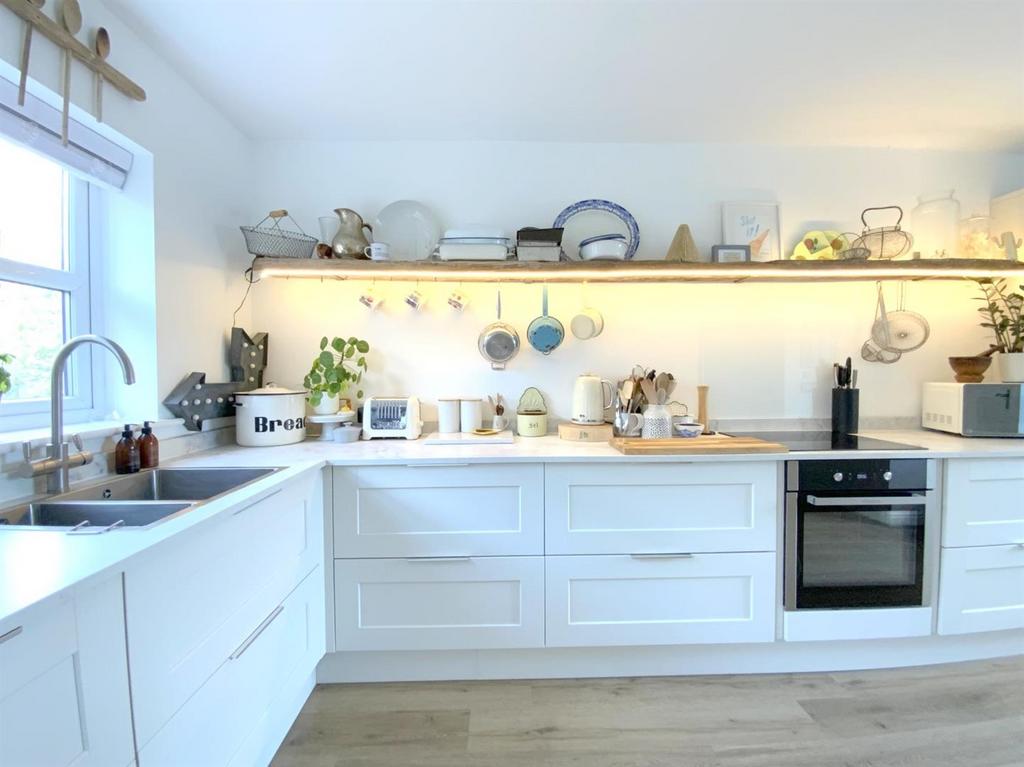 Resized IMG 2669..jpg