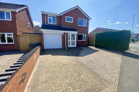 4 bedroom detached house for sale, Azalea Drive, Hinckley LE10
