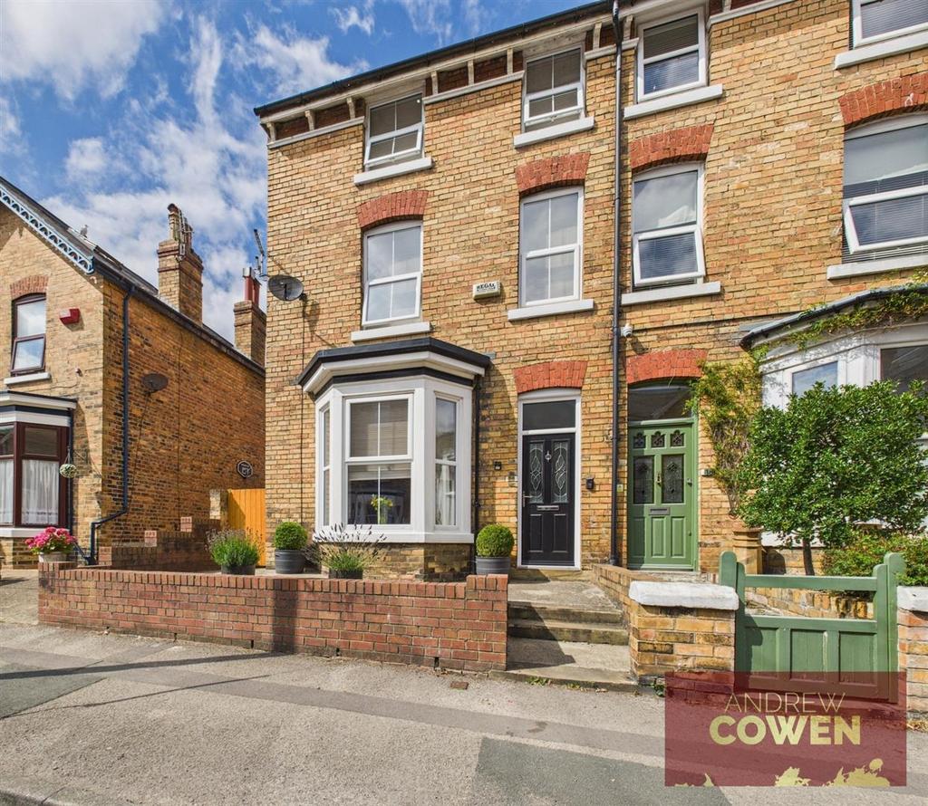 CAM05382 G0-PR0053-STILL050.jpg