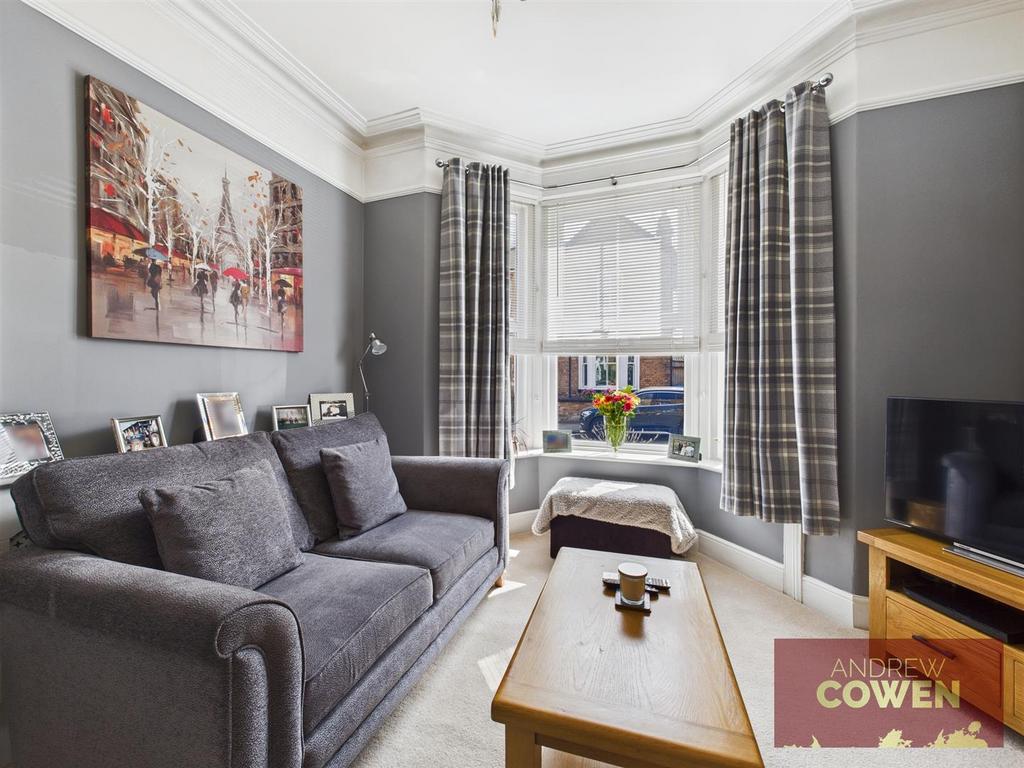 CAM05382 G0-PR0053-STILL007.jpg