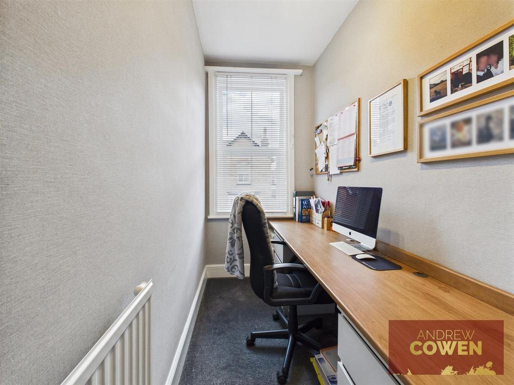 CAM05382 G0-PR0053-STILL039.jpg