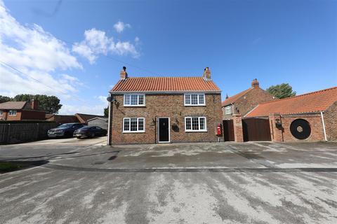 3 bedroom cottage for sale, Main Road, Camerton, Hull