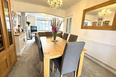 4 bedroom detached house for sale, Upton Road, Bexleyheath DA6
