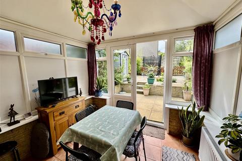 150 Lane Ends, Oakworth, Keighley, BD22 7PR