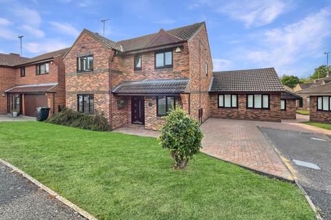 undefined, Lippitts Hill, Luton, Bedfordshire, LU2 7YN