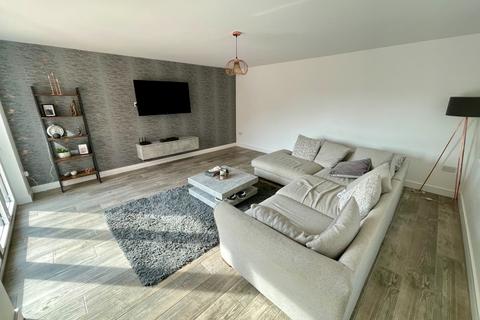 16 Lippitts Hill, Luton, LU2 7YN