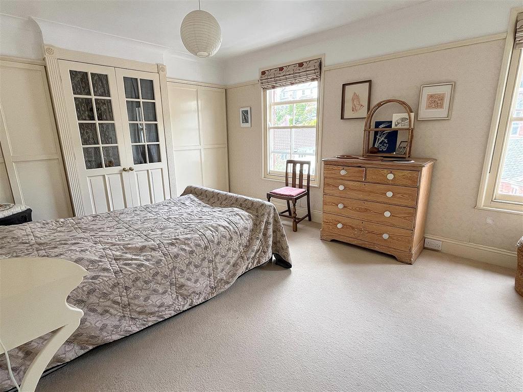 Bedroom One.jpg