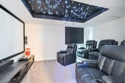Crossways Bath Road, Padworth, Reading, RG7 5QS