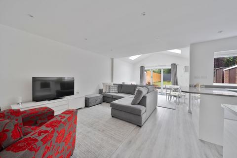 2 bedroom detached bungalow for sale, Tythe Piece, Fenstanton, PE28