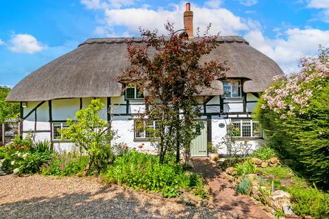 Lower Street, Quainton, Buckinghamshire, HP22