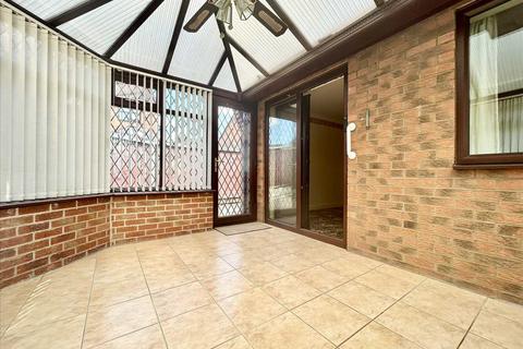 undefined, Heron Holt, BROUGHTON