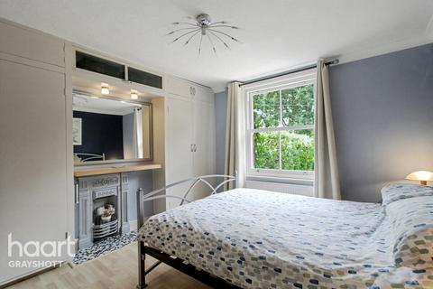 4 bedroom detached house for sale, Golf Lane, Bordon