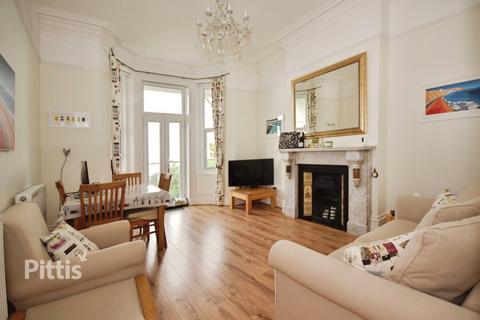 2 bedroom apartment to rent, Alpine Road Ventnor PO38