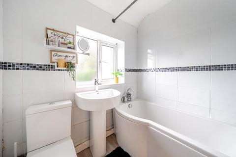 31 Romsey Close, Slough, SL3 8PE
