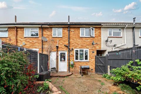 31 Romsey Close, Slough, SL3 8PE