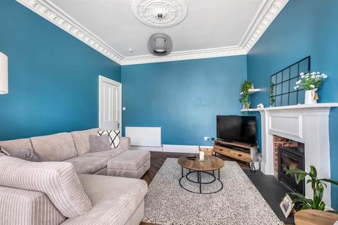 undefined, Dundee DD5