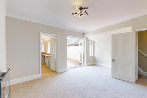 2 bedroom end of terrace house for sale, Vine Street, Stamford, Lincolnshire