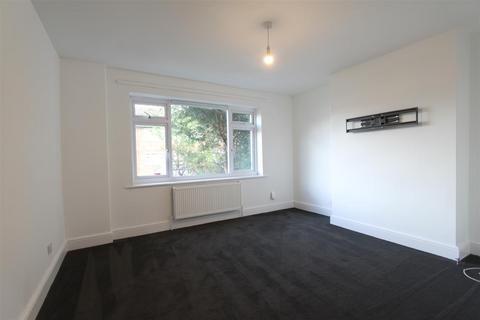 31 Model Farm Close, London, SE9 4DR