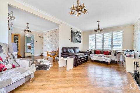 4 bedroom detached house for sale, Harty Ferry Road, Leysdown-on-Sea, Sheerness, ME12