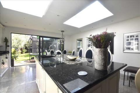undefined, Empire Road, Perivale