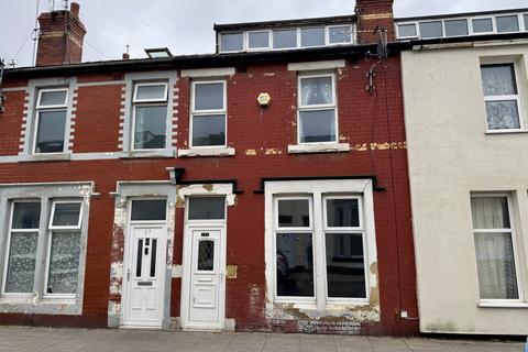 Erdington Road, Blackpool FY1