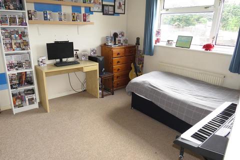 2 Listelow Close, Birmingham, B36 9EA