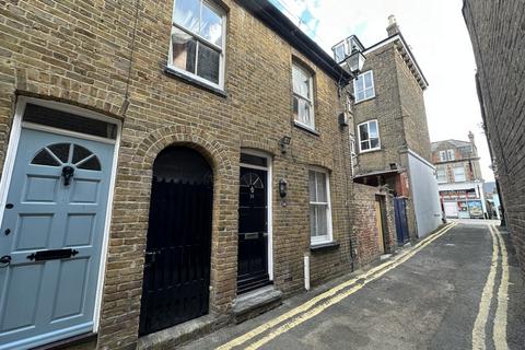 South Court, Deal, CT14