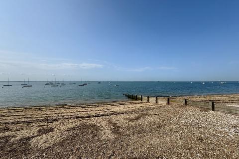 Detached house for sale, Beach Hut 289, Thorpe Esplanade, Thorpe Bay, Essex, SS1