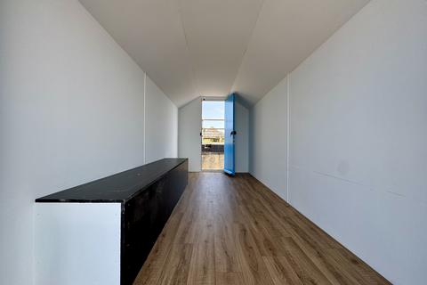 Detached house for sale, Beach Hut 289, Thorpe Esplanade, Thorpe Bay, Essex, SS1