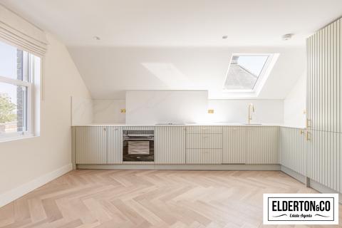 10 Ribblesdale Road, London, N8 7EP
