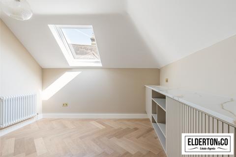10 Ribblesdale Road, London, N8 7EP