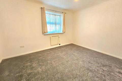 1 bedroom apartment to rent, Milton Court, Cross Road, Chadwell Heath, Romford, RM6