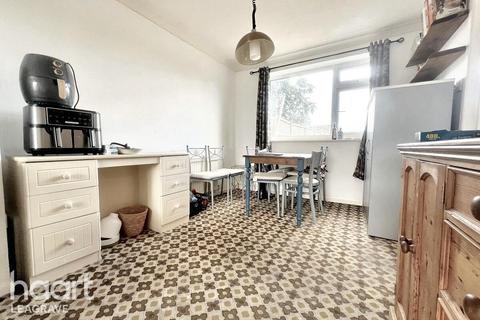 undefined, Kinross Crescent, Luton, LU3