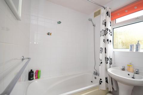 2 bedroom semi-detached house for sale, Ians Walk, Hythe CT21